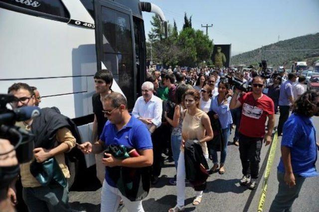 Gemlik’Te Avukatlardan Öcalan Eylemi