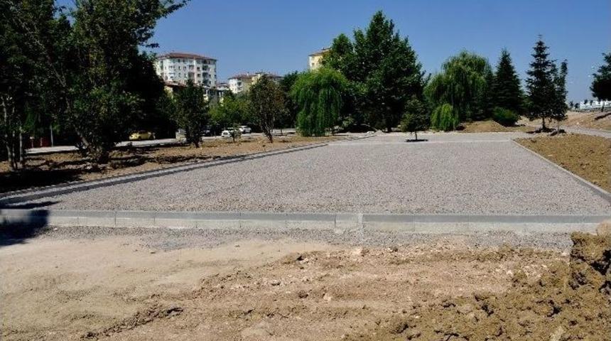 Tepebaşı Park Ve Bah&ccedil;eler M&uuml;d&uuml;rl&uuml;ğ&uuml; Ekiplerinin &Ccedil;alışmaları