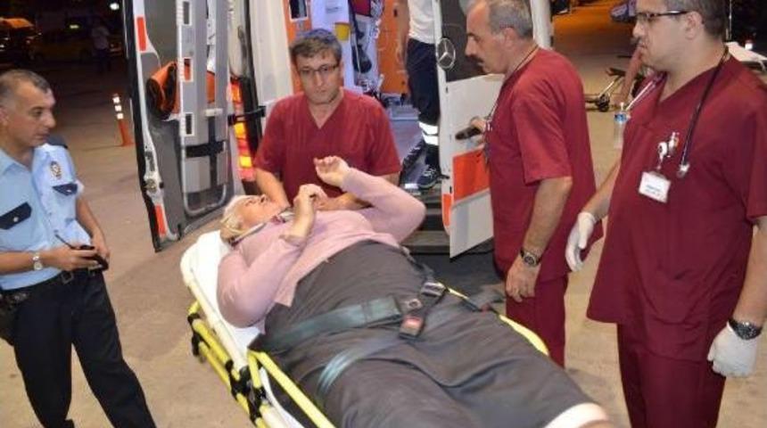 Otomobil Şarampole Yuvarlandı: 8 Yaralı