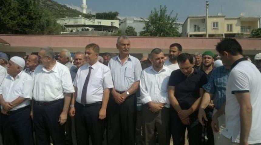 Hamdi Mert Bozyazı&rsquo;da Toprağa Verildi