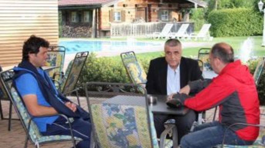 Akhisar Belediyespor Başkanı Ery&uuml;ksel Kampı Ziyaret Etti