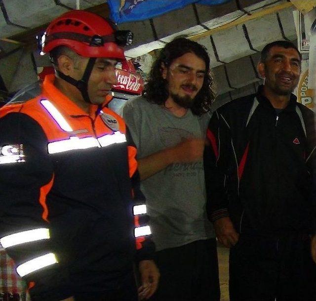 Rize’de Siste Kaybolan Turistler Kurtarıldı