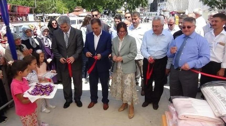 Sinop&rsquo;un B&uuml;y&uuml;k Kermesi Rıhtımda A&ccedil;ıldı