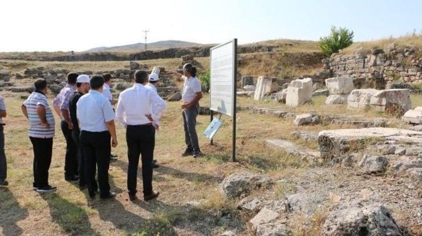 Vali Özkan, Pisidia Antiocheia Antik Kenti Gezdi