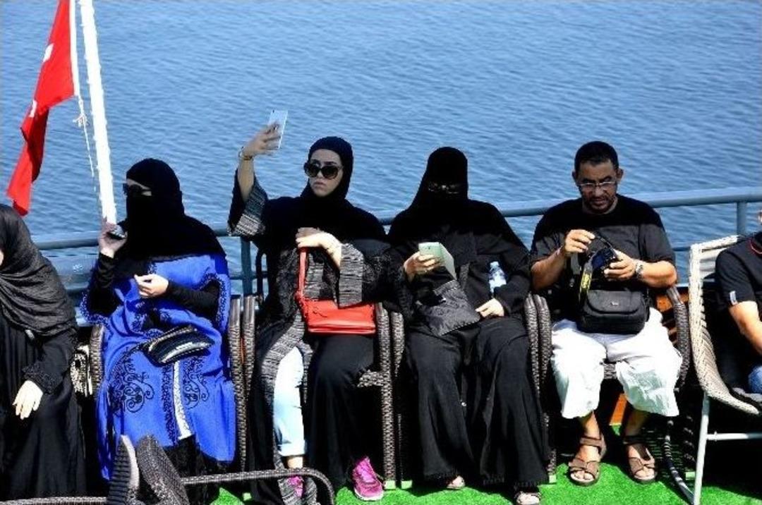 Arap Turistler Giresun Adası&rsquo;nda