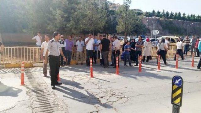 Şanlıurfa'da Acil Servis Önünde Bomba Paniği