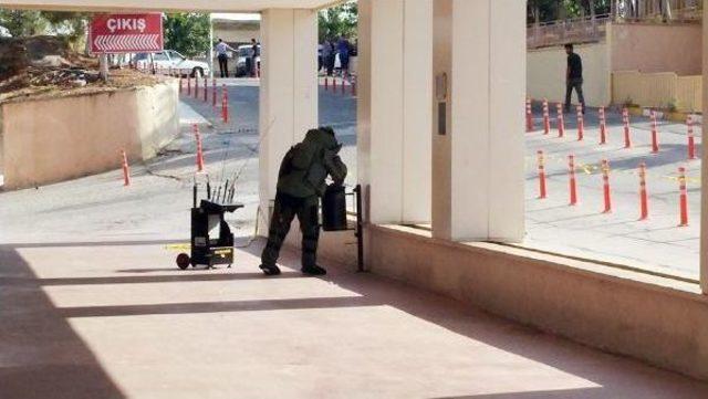 Şanlıurfa'da Acil Servis Önünde Bomba Paniği