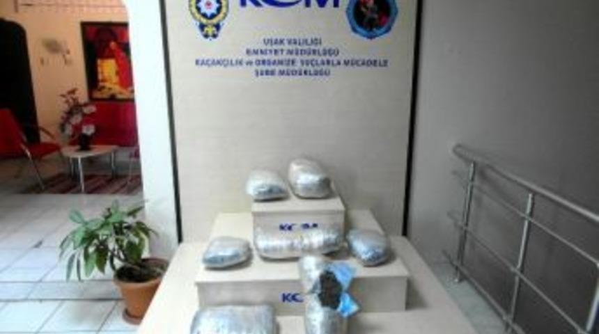 Uşak&rsquo;takı Uyuşturucu Operasyonunda 3 Kişi Tutuklandı