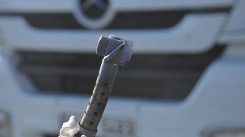 Tend&uuml;rek Dağı&rsquo;Nda Yol Kesen Pkk, Asker Ile &Ccedil;atıştı