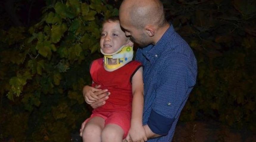 Fatsa&rsquo;da Kamyon Otomobile &Ccedil;arptı: 6 Yaralı