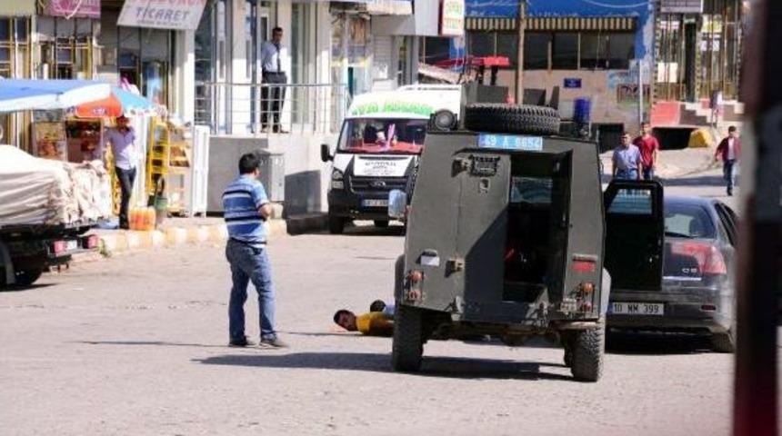 Malazgirt'te Siyah Otomobilde 4 Kişi G&ouml;zaltına Alındı