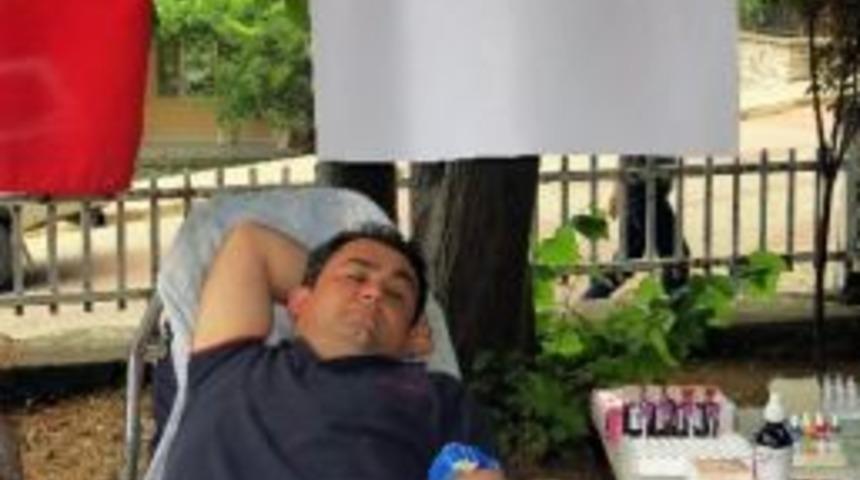 Başkan K&uuml;&ccedil;&uuml;kkuru&rsquo;dan Kan Bağışına Destek