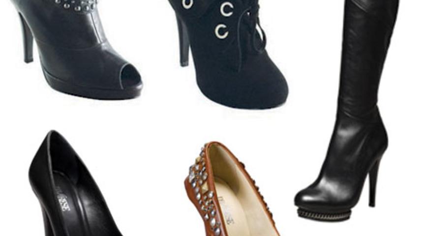 Mask&uuml;len Ayakkabılar