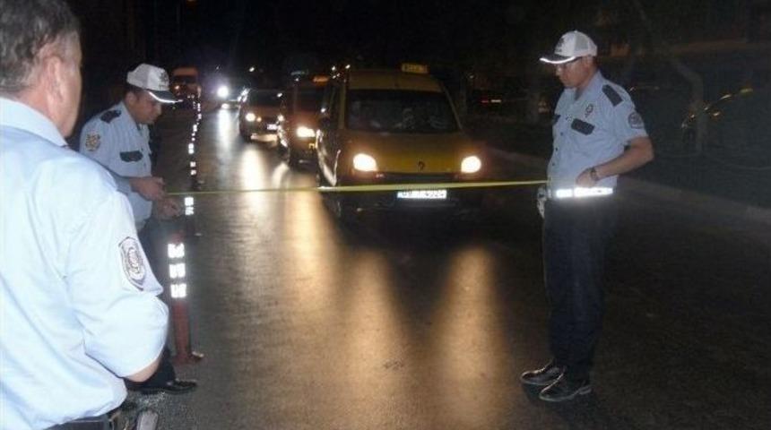 Kuşadası&rsquo;nda Trafik Kazaları: 1 &Ouml;l&uuml;, 1 Ağır Yaralı