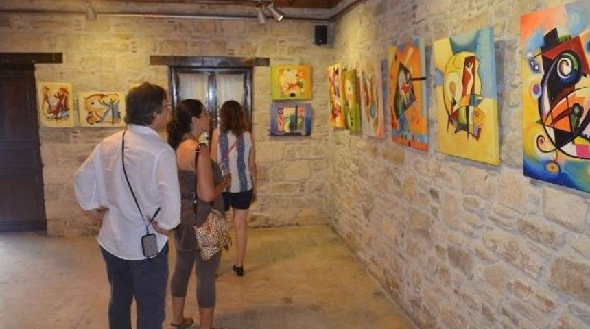 Kuşadası&rsquo;nda İlk Adım Resim Sergisi A&ccedil;ıldı