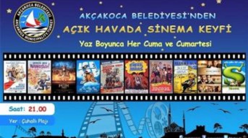 Ak&ccedil;akoca&rsquo;da A&ccedil;ık Hava Sinema Keyfi Başlıyor