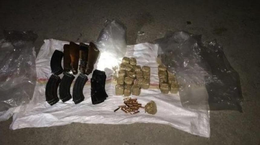 Hakkari'de Arazide Silah Ve M&uuml;himmat Ele Ge&ccedil;irildi