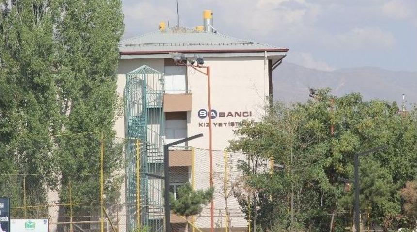 Erzincan&rsquo;da 10 Afgan &Ccedil;ocuk Yurttan Ka&ccedil;arak Kayıplara Karıştı