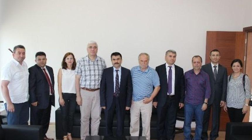 Bik Genel M&uuml;d&uuml;r&uuml; Karaca, Sakaryalı Gazetecileri Ziyaret Etti