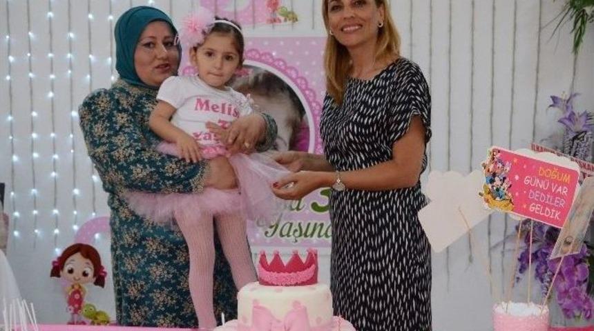 Parmak Bebek 3 Yaşında