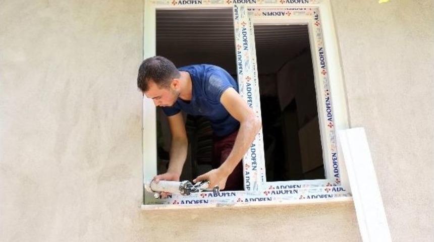 B&uuml;y&uuml;kşehir Belediyesi, Engelli &Ccedil;iftin Evindeki Engelleri Kaldırdı