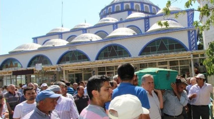 Kazada &Ouml;len Gen&ccedil; Toprağa Verildi