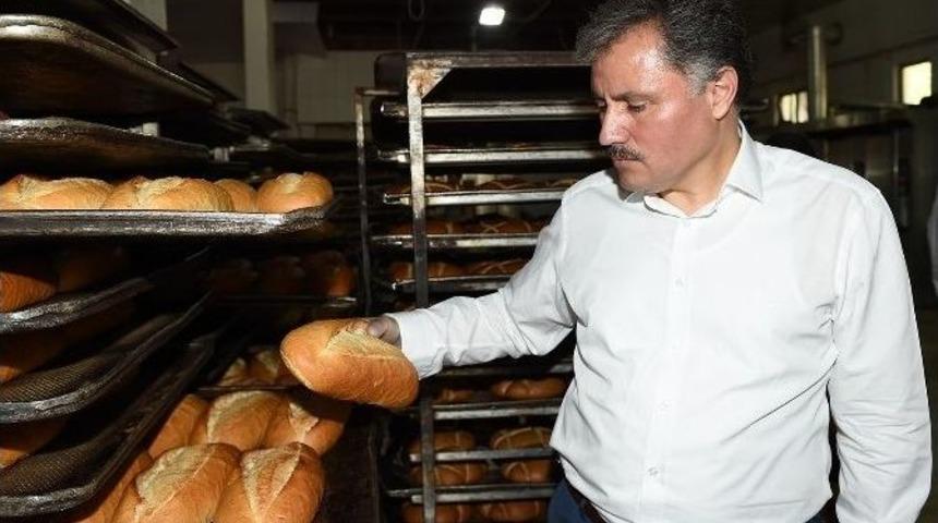 Başkan &Ccedil;akır, Megsaş Ekmek Fabrikasını İnceledi