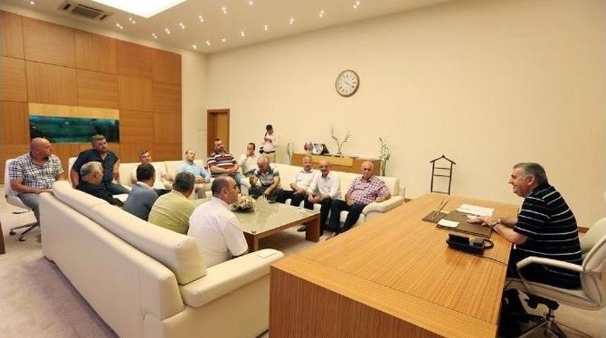 Başkan To&ccedil;oğlu Muhtarlarlarla G&ouml;r&uuml;şt&uuml;