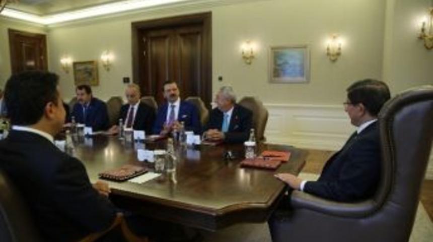 Başbakan Davutoğlu, T&uuml;rkiye Ab Kik &Uuml;yesi Stk&rsquo;ların Başkanları İle Bir Araya Geldi