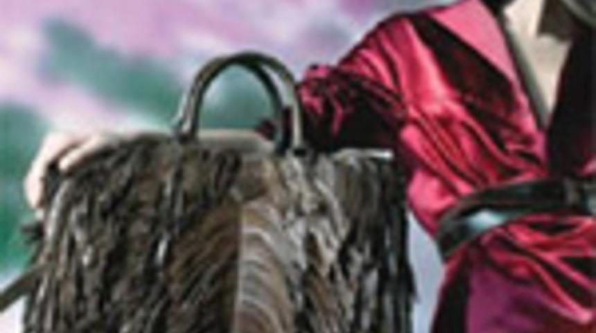 B&uuml;y&uuml;k &Ccedil;antalar Yine Moda!