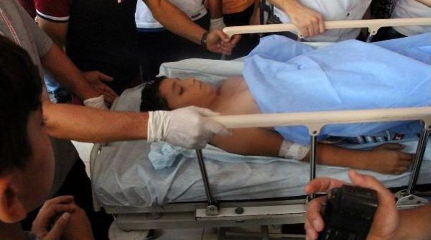 Nusaybin'de Arazide Buldukları Cisim Patladı, 2 &Ccedil;ocuk Yaralandı