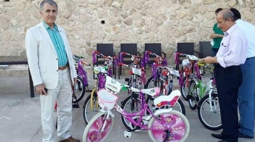 Mardinli &Ccedil;ocukların Bisiklet Sevinci