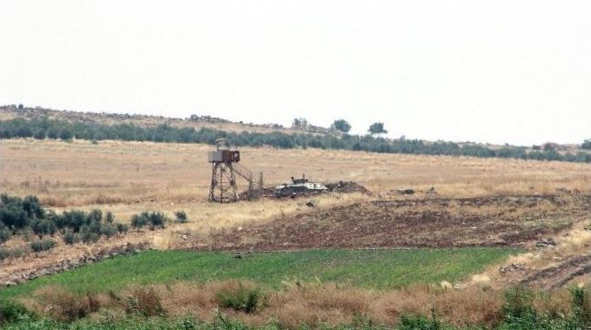 &Ouml;zel G&uuml;venlik B&ouml;lgesi İlan Edilen Suriye Sınırında Bekleyiş S&uuml;r&uuml;yor