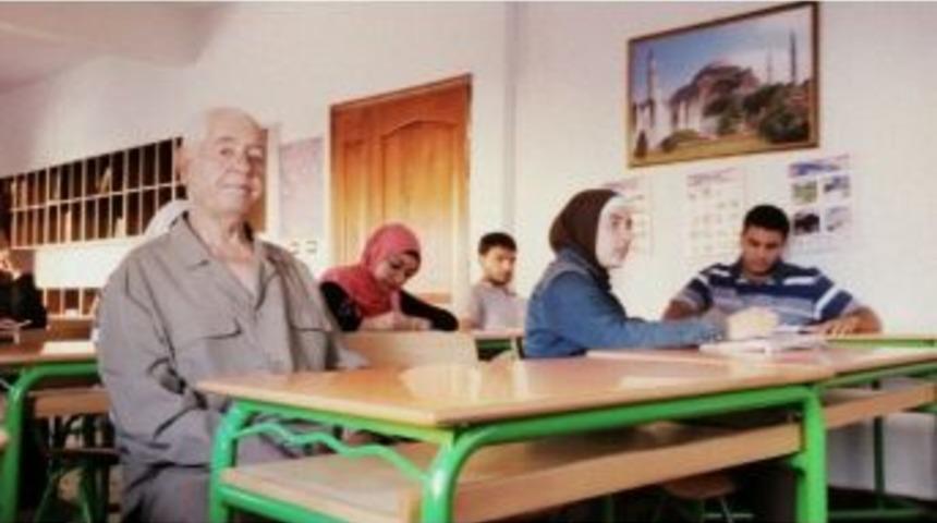 L&uuml;bnan&rsquo;da Tika&rsquo;nın A&ccedil;tığı T&uuml;rk&ccedil;e Sınıflarına Her Yaştan Yoğun İlgi