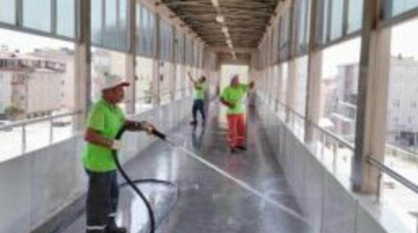 K&ouml;rfez Caddeleri Temizleniyor