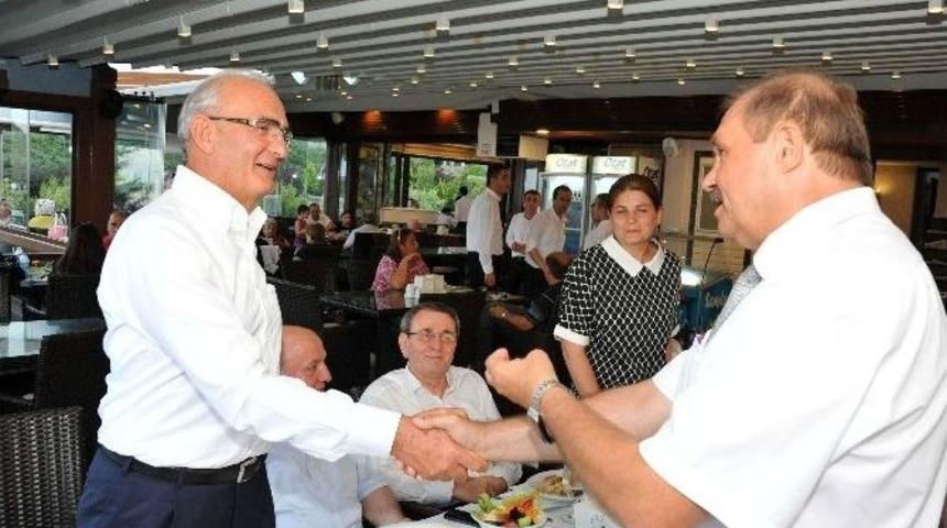 Başkan Yılmaz&rsquo;dan Kardeş Şehrin B&uuml;rokratına Doğum G&uuml;n&uuml; S&uuml;rprizi