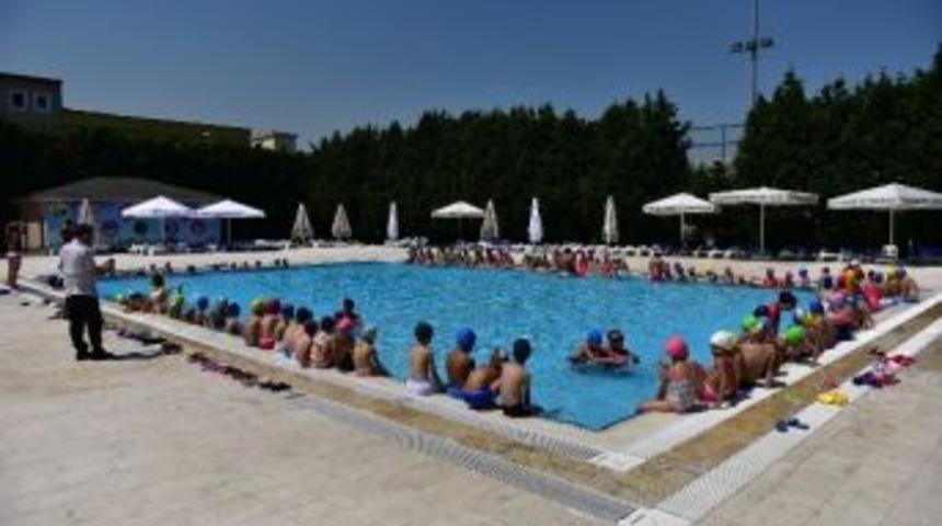 Y&uuml;zme Havuzları B&uuml;y&uuml;k İlgi G&ouml;r&uuml;yor