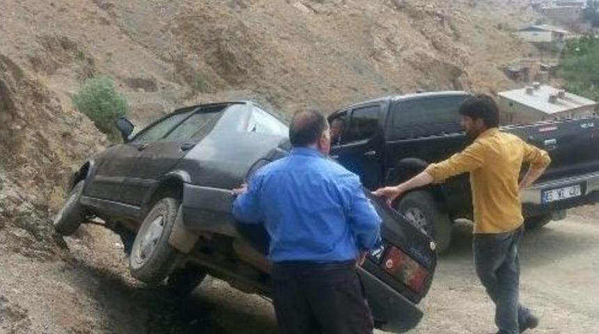 Direksiyon Hakimiyetini Kaybeden S&uuml;r&uuml;c&uuml; &Ouml;l&uuml;mden D&ouml;nd&uuml;