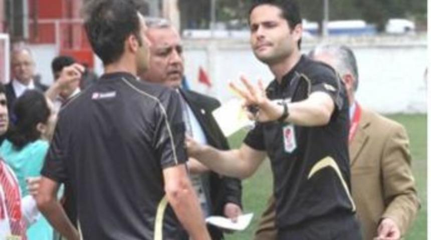 Hakem Caner Ak, S&uuml;per Lig&rsquo;de Adana&rsquo;nın Gururu Olacak