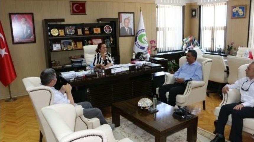 İha&rsquo;dan Vali Ve Rekt&ouml;re Ziyaret