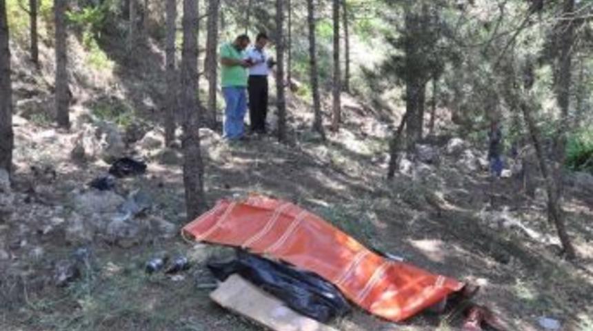 Ormanlık Alanda Canına Kıydı