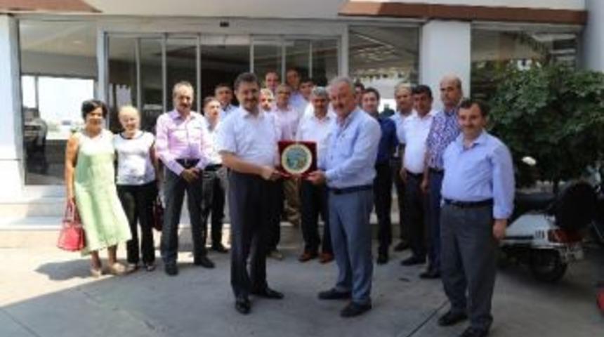 Aksu Kaymakamı &Ouml;zg&uuml;r&rsquo;e Veda