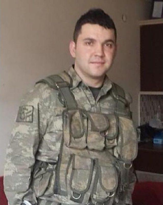 Şehit Uzman &Ccedil;avuş Sarpkaya, Askeri T&ouml;renle Uğurlandı (2) 3