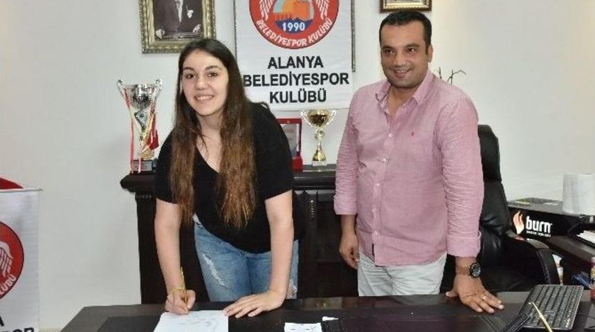 Alanya Belediyespor, Milli Basketbolcu İle Resmen Anlaştı