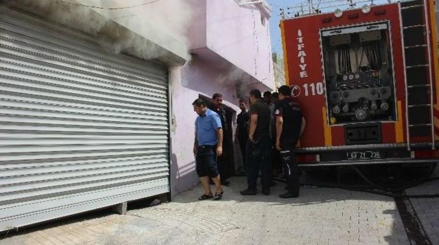 Şanlıurfa&rsquo;da D&uuml;kkan Yangını