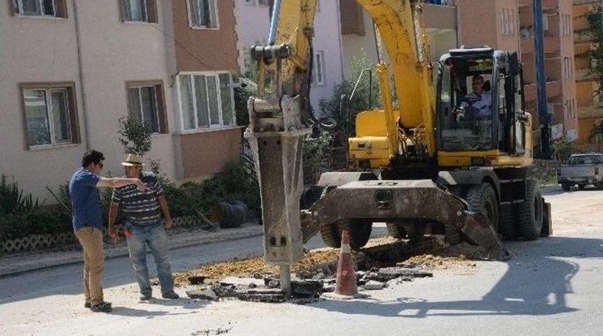 Ertuğrulgazi Mahallesi&rsquo;ndeki Yağmur Suyu Hattına Yenisi Eklendi