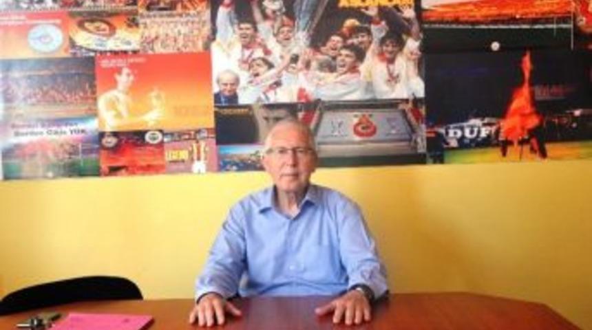 Galatasaraylılardan Coşkun Sabah&rsquo;a Sitem