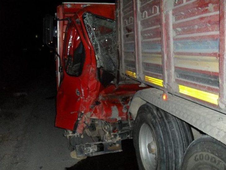 Bilecik’te Kamyon Tır’a Çarptı 1 Yaralı G2