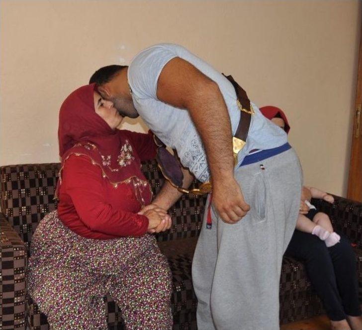 -başpehlivan Orhan Okulu Baba Ocağında G1