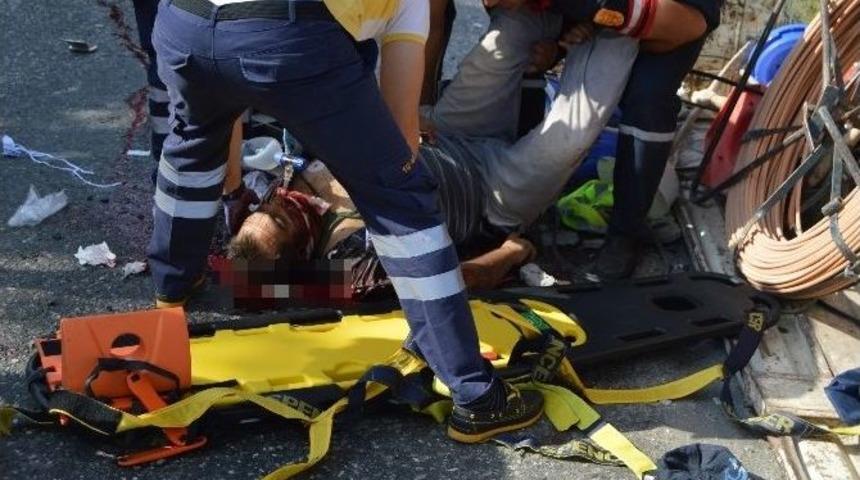 Adıyaman’da Trafik Kazası: 1 Ölü, 4 Yaralı